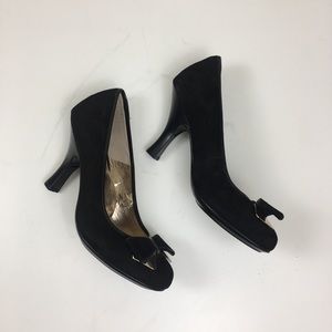 11 Wide Width  Vintage Heels from SOFFT